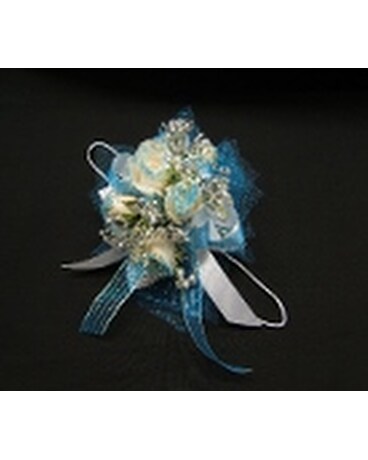 4 white mini rose with blue spray and glitter